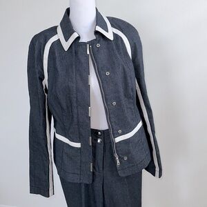 Worth New York, jacket/pants set. Size: 6